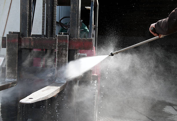 Professional Pressure Washing Services in Sandy Hook, CT